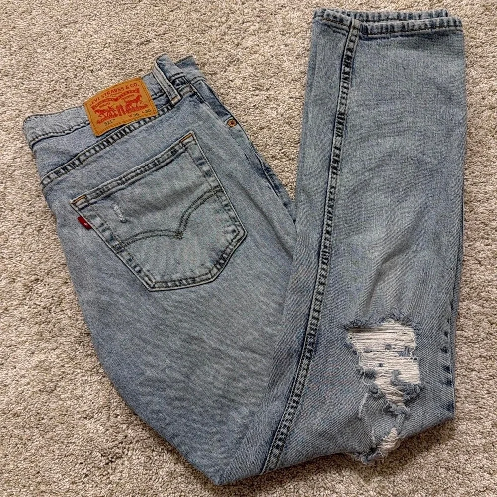 Levi's 511 Distressed Jeans | Light Wash | 36x30